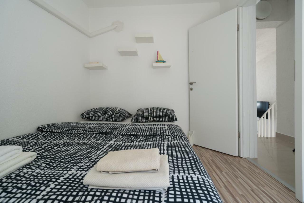 Apartment Neri Trogir Luaran gambar